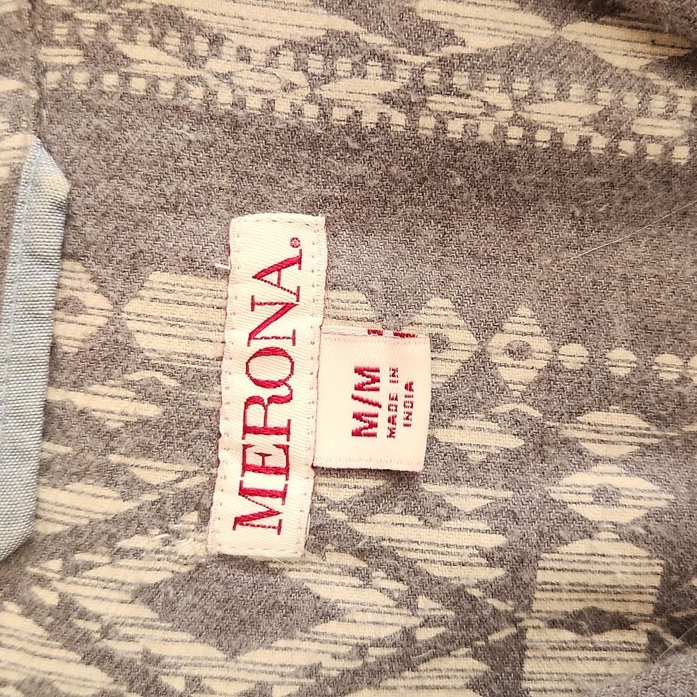 Grey Aztec Pattern Women's Top - Picture 2 of 3